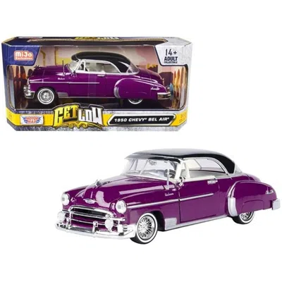 MOTORMAX 1950 CHEVROLET BEL AIR LOWRIDER PURPLE METALLIC WITH BLACK TOP & WHITE INTERIOR GET LOW SERIES 1-24 