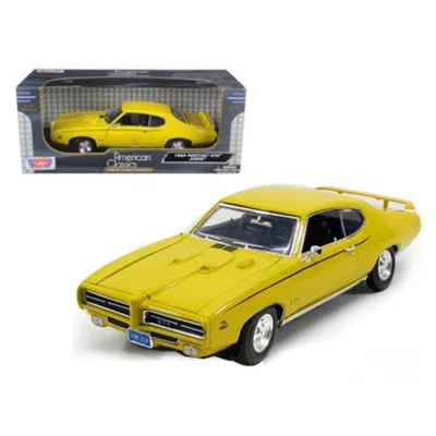 MOTORMAX 1969 PONTIAC GTO JUDGE MODEL CAR, YELLOW
