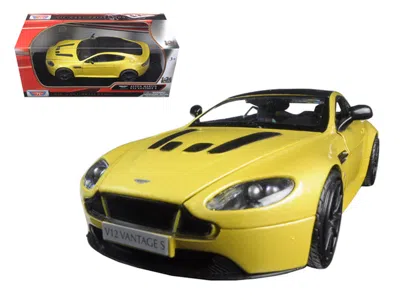 MOTORMAX ASTON MARTIN VANTAGE S V12 YELLOW 1/24 DIECAST MODEL CAR BY MOTORMAX