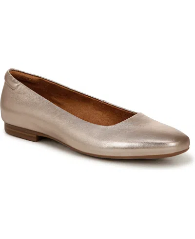 NATURALIZER WOMEN'S KELLY-BALLET SQUARE TOE FLATS