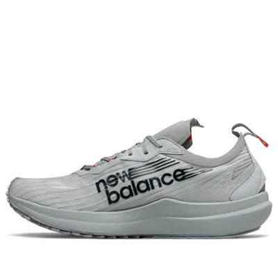 NEW BALANCE New Balance FuelCell SpeedDrift 'Energy Streak Pack'