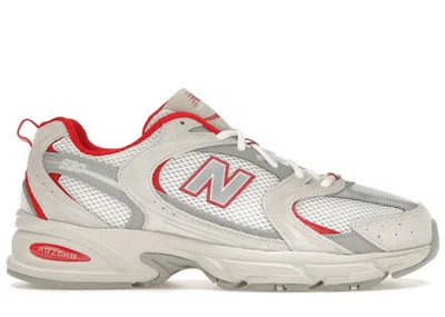 NEW BALANCE MEN'S NEW BALANCE 530 SNEAKERS IN BEIGE/RED