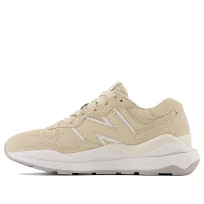 NEW BALANCE (WMNS) New Balance 57/40 'Cream'