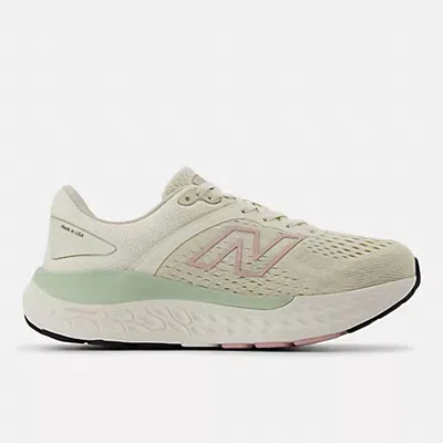 NEW BALANCE WOMEN'S FRESH FOAM X 1540V4 SNEAKERS IN TURTLEDOVE/SILVER MOSS W1540TG4