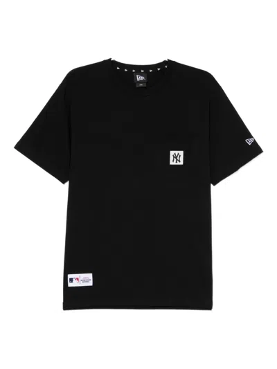 NEW ERA LOGO-PATCHED T-SHIRT