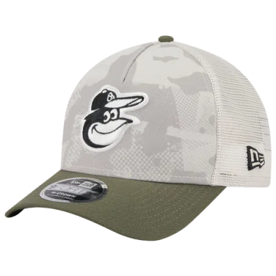 NEW ERA MENS BALTIMORE ORIOLES NEW ERA ORIOLES 940 A FRAME ARMED FORCES 25 CAP
