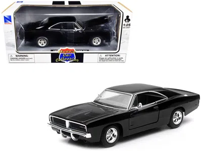 NEW RAY 1969 DODGE CHARGER R/T BLACK "MUSCLE CAR COLLECTION" 1/25 DIECAST MODEL CAR BY NEW RAY