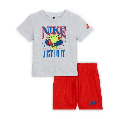NIKE ACE YOUR GAME BABY (12-24M) JERSEY T-SHIRT AND SHORTS SET