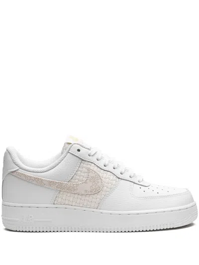 NIKE AIR FORCE 1 '07 SE "WHITE/MULTICOLOUR-SAIL" SNEAKERS