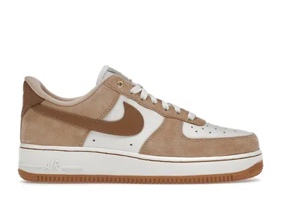 NIKE AIR FORCE 1 LOW LXX (WOMEN'S) SNEAKERS IN VACHETTA TAN/FLAX/SAIL