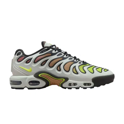 NIKE AIR MAX PLUS DRIFT 'LIGHT SILVER VOLT'