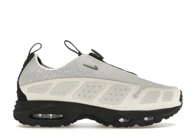 NIKE AIR MAX SUNDER (WOMEN'S) SNEAKERS IN PHANTOM/BLACK