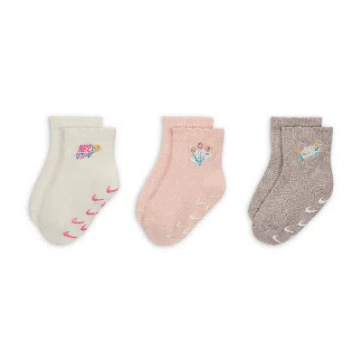 NIKE BABY (12-24M) FLOWRAL GRIPPER SOCKS (3 PAIRS)