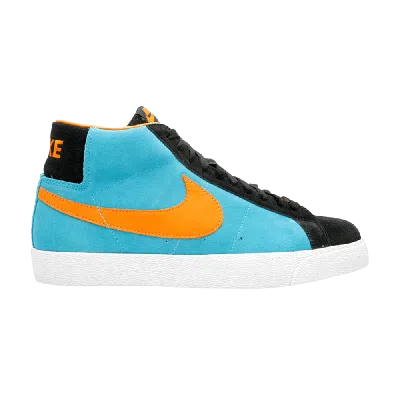 NIKE BLAZER SB
