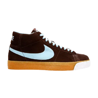 NIKE BLAZER SB