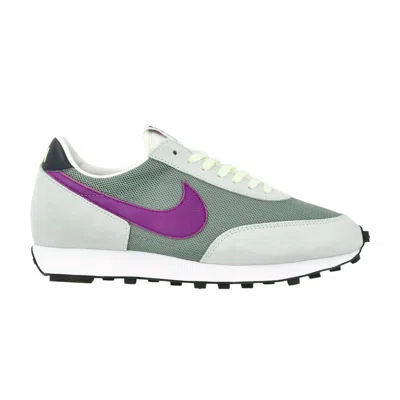 NIKE DAYBREAK SP 'SILVER PINE HYPER VIOLET'