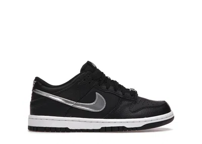 NIKE DUNK LOW NBA 75TH ANNIVERSARY SPURS SNEAKERS IN BLACK/IRON GREY/WHITE