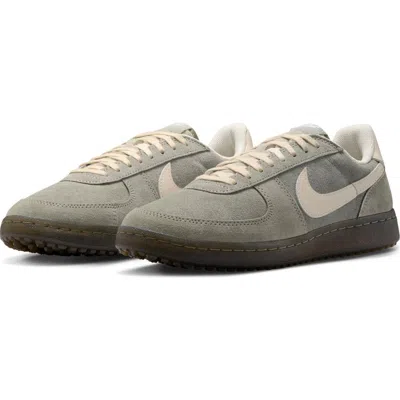 NIKE NIKE FIELD GENERAL SNEAKER