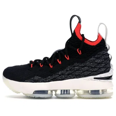 NIKE (GS) Nike LeBron 15 'Graffiti'