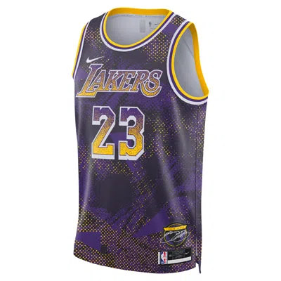 NIKE LEBRON JAMES LOS ANGELES LAKERS 2025/26 SELECT SERIES  MEN'S DRI-FIT NBA SWINGMAN JERSEY