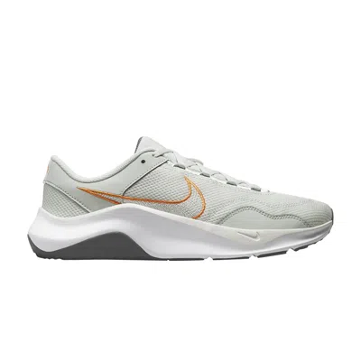 NIKE LEGEND ESSENTIAL 3 NEXT NATURE 'LIGHT SILVER BRIGHT MANDARIN'