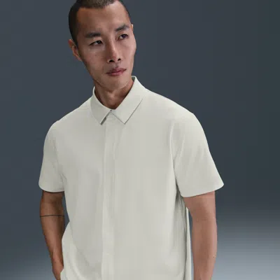 NIKE MEN'S 24.7 PERFECTSTRETCH DRI-FIT SHORT-SLEEVE SNAP-DOWN TOP