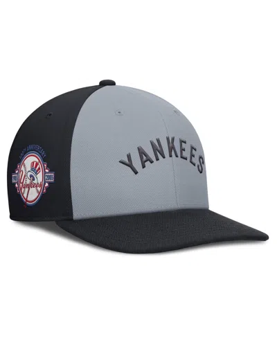 NIKE MEN'S GRAY/NAVY NEW YORK YANKEES PRO PERFORMANCE SNAPBACK HAT