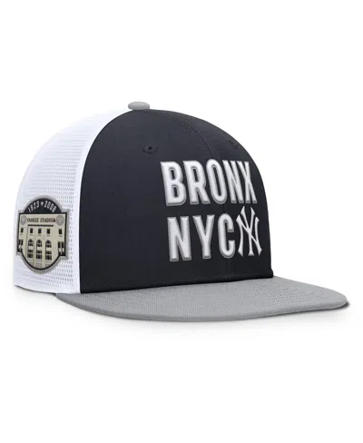 NIKE MEN'S NAVY NEW YORK YANKEES PRO TRUCKER SNAPBACK HAT