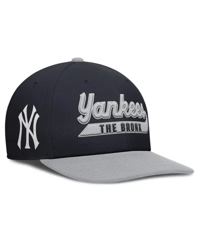 NIKE MEN'S NAVY/GRAY NEW YORK YANKEES PRO PERFORMANCE SNAPBACK HAT
