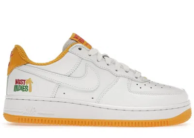 NIKE MEN'S NIKE AIR FORCE 1 LOW RETRO QS WEST INDIES (2023) SNEAKERS IN WHITE/UNIVERSITY GOLD