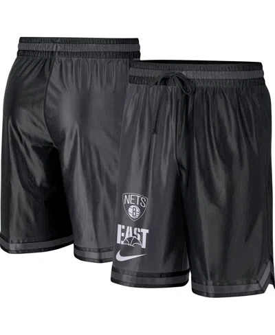 NIKE MEN'S NIKE BLACK, ANTHRACITE BROOKLYN NETS COURTSIDE VERSUS FORCE SPLIT DNA PERFORMANCE SHORTS