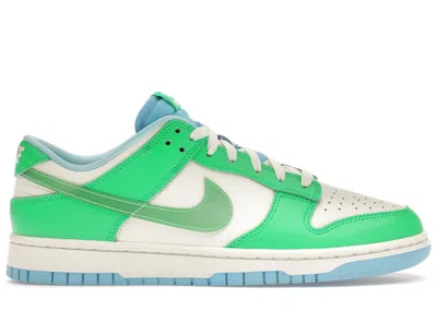 NIKE MEN'S NIKE DUNK LOW RETRO SNEAKERS IN GREEN SHOCK/SAIL/VAPOR GREEN