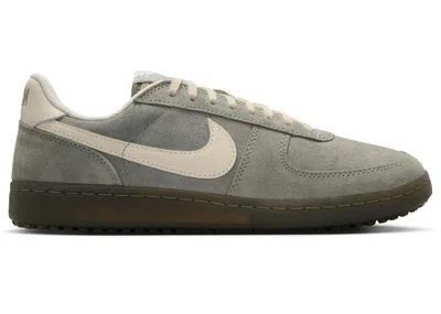 NIKE MEN'S NIKE FIELD GENERAL SNEAKERS IN LIGHT ARMY/NATURAL