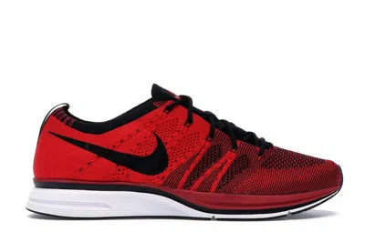 NIKE MEN'S NIKE FLYKNIT TRAINER (2018) SNEAKERS IN UNIVERSITY RED/BLACK/WHITE