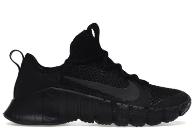 NIKE MEN'S NIKE FREE METCON 3 SNEAKERS IN BLACK/VOLT