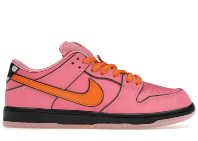 NIKE MEN'S NIKE SB DUNK LOW THE POWERPUFF GIRLS BLOSSOM SNEAKERS IN LOTUS PINK/DIGITAL PINK/MEDIUM SOFT P