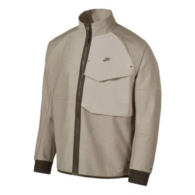 NIKE Men's Nike Sportswear Dri-FIT Tech Pack Moisture Conduction Quick Dry Casual Jacket Moon Lime