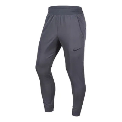 NIKE Men's Nike Therma Training Iron Gray Long Pants/Trousers