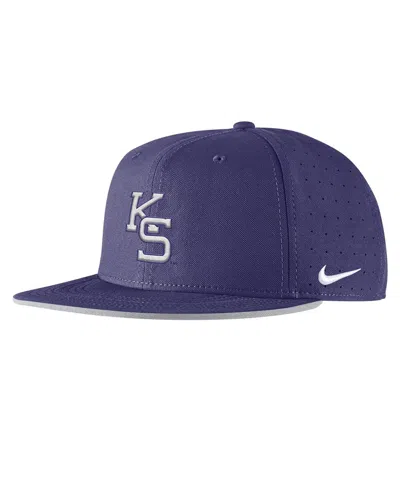 NIKE MEN'S PURPLE KANSAS STATE WILDCATS ON-FIELD TRUE PERFORMANCE BASEBALL FITTED HAT