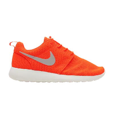 NIKE ROSHERUN 'TOTAL CRIMSON'