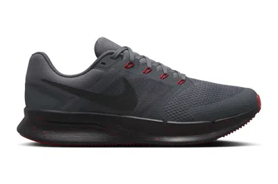 NIKE NIKE RUN SWIFT 3 DARK GREY UNIVERSITY RED BLACK