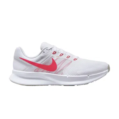 NIKE RUN SWIFT 3 'WHITE BRIGHT CRIMSON'