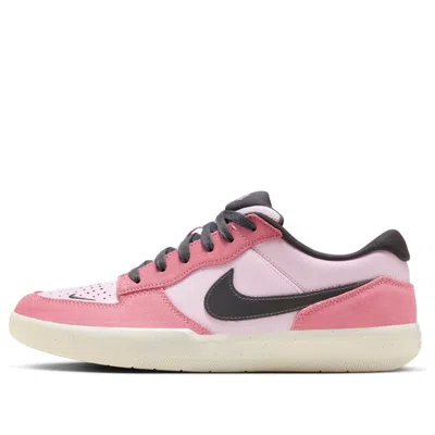 NIKE Nike SB Force 58 'Barbie'