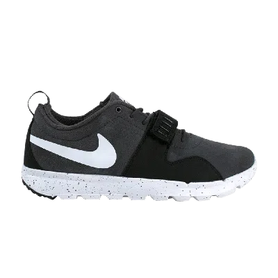 NIKE SB TRAINERNEDOR