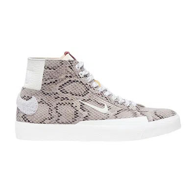 NIKE SOULLAND X BLAZER MID QS SB 'FRI.DAY 03'