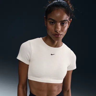 NIKE SPORTSWEAR CLASSIC WOMEN'S LIGHT-SUPPORT BABY TEE BRA