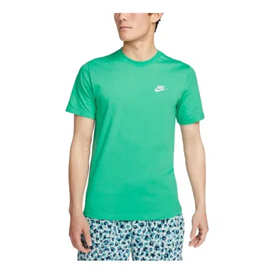 NIKE Nike Sportswear Club T-Shirt 'Green'