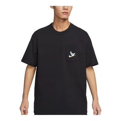 NIKE Nike Sportswear Premium Essentials T-shirt 'Black'