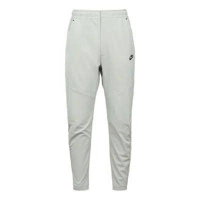 NIKE Nike Tech Commuter Casual Unlined Sports Long Pants Mineral Gray Light gray