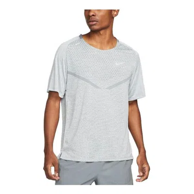 NIKE Nike Tech Knit Ultra Short-Sleeve 'Silver'